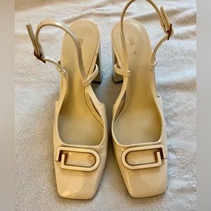 Never Worn-Zara Off White/Gold Hardware SZ 41, 9.5/10